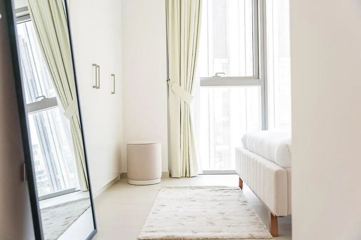 Luxurious 4-Bedrooms Near Burj Khalifa And Dubai Mall In Downtown! Apartment