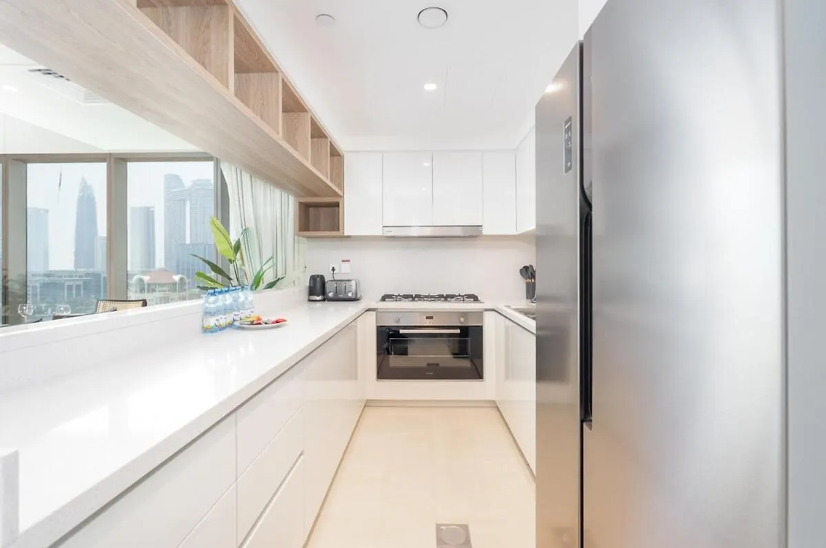 Luxurious 4-Bedrooms Near Burj Khalifa And Dubai Mall In Downtown! Apartment